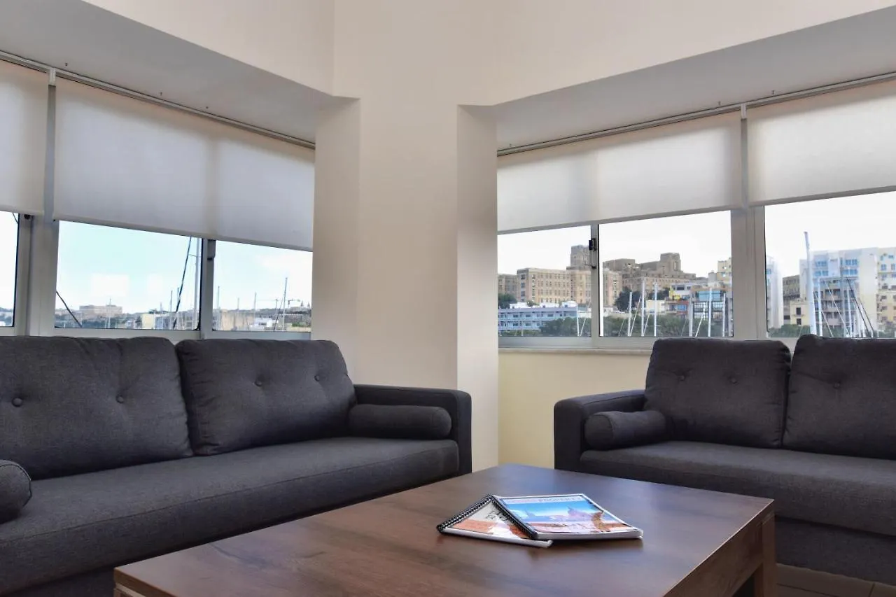 Bright And Spacious 2 Bedroom Apartment With Harbour View - 3 Msida Malta