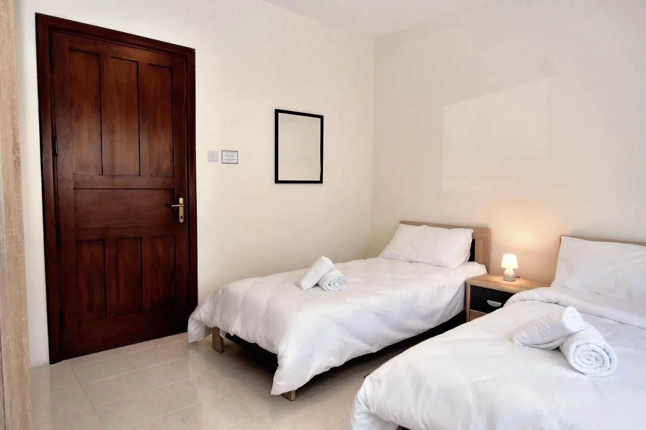 Bright And Spacious 2 Bedroom Apartment With Harbour View - 3 Msida 0*,  Malta