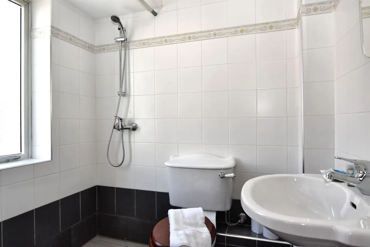 Bright And Spacious 2 Bedroom Apartment With Harbour View - 3 Msida