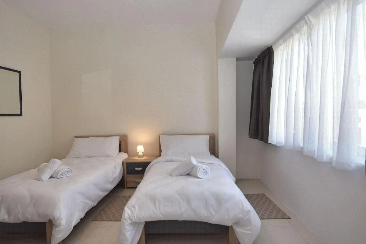 Bright And Spacious 2 Bedroom Apartment With Harbour View - 3 Msida